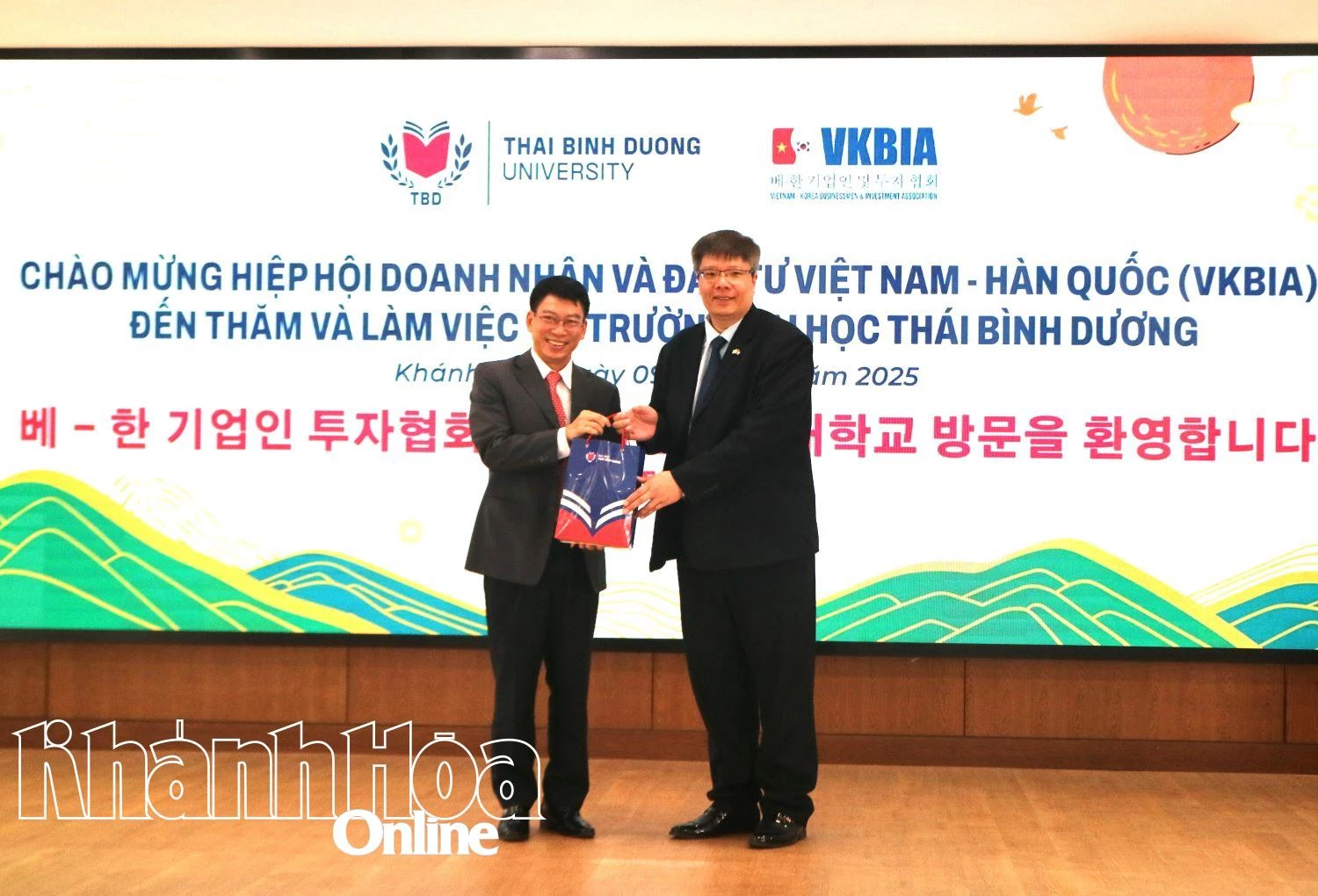 Trường Đại học Thái Bình Dương làm việc với Hiệp hội Doanh nhân và Đầu tư Việt Nam - Hàn Quốc