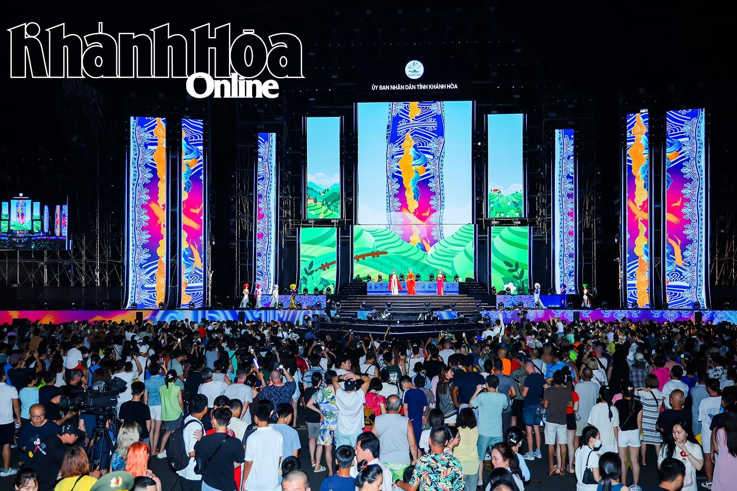 Sôi động đêm giao lưu văn hóa nghệ thuật quốc tế