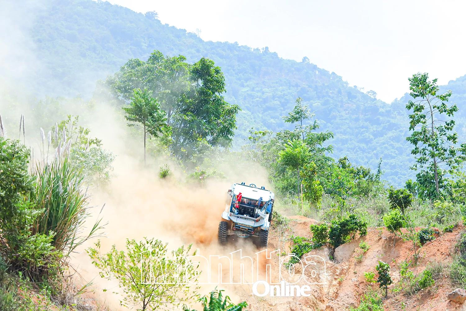 Kịch tính, hấp dẫn với giải đua xe lần đầu xuất hiện ở Nha Trang