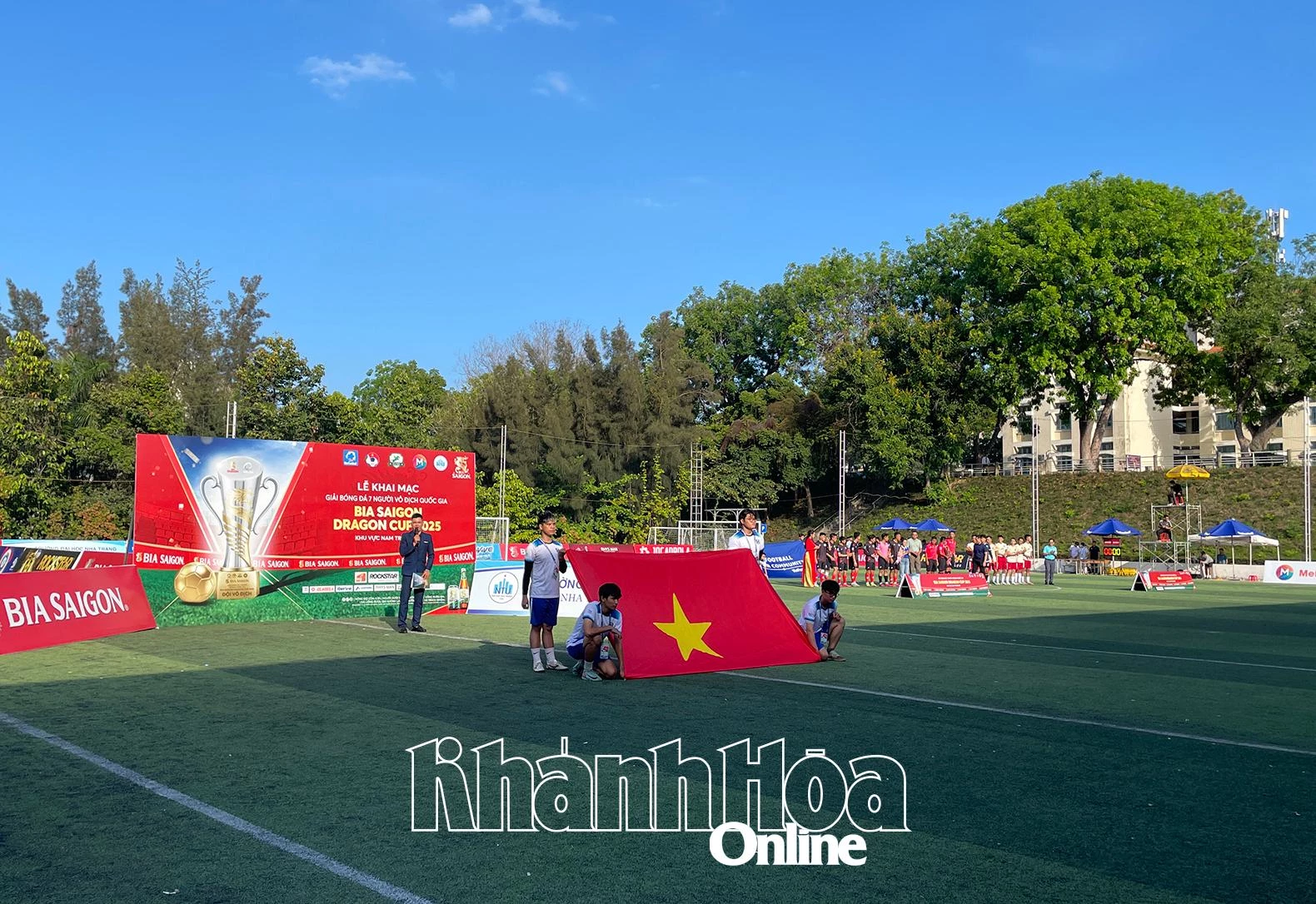 Quang cảnh buổi lễ khai mạc giải.