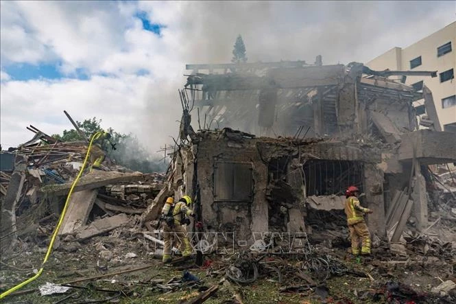 Căng thẳng Israel - Iran: Israel thiệt hại nặng trong đợt tấn công trả đũa mới của Iran