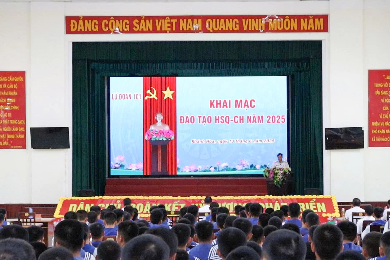 Lữ đoàn 101, Vùng 4 Hải quân khai mạc đào tạo hạ sĩ quan, chỉ huy khóa 48