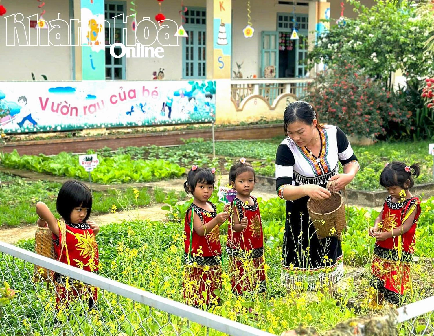 Tạo nền tảng tiếng Việt cho trẻ dân tộc thiểu số