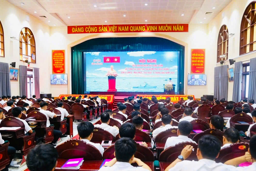 Quang cảnh hội nghị.