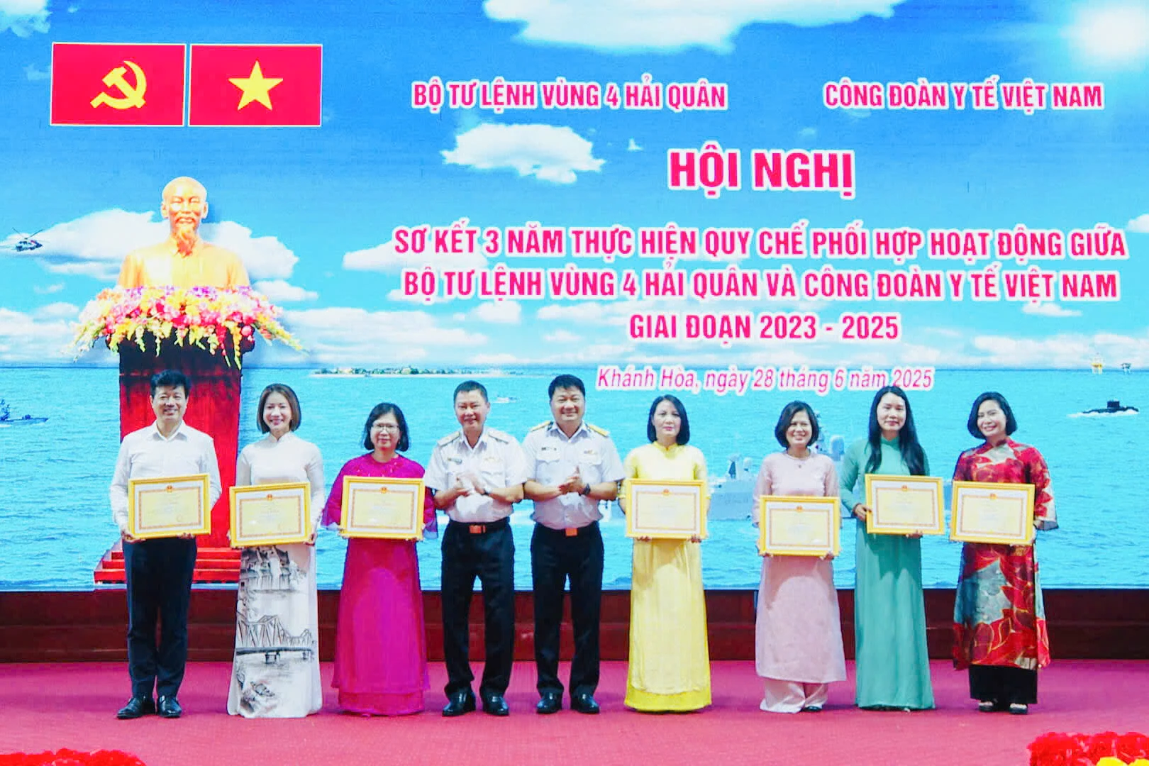 Sơ kết 3 năm phối hợp hoạt động giữa Vùng 4 Hải quân với Công đoàn Y tế Việt Nam