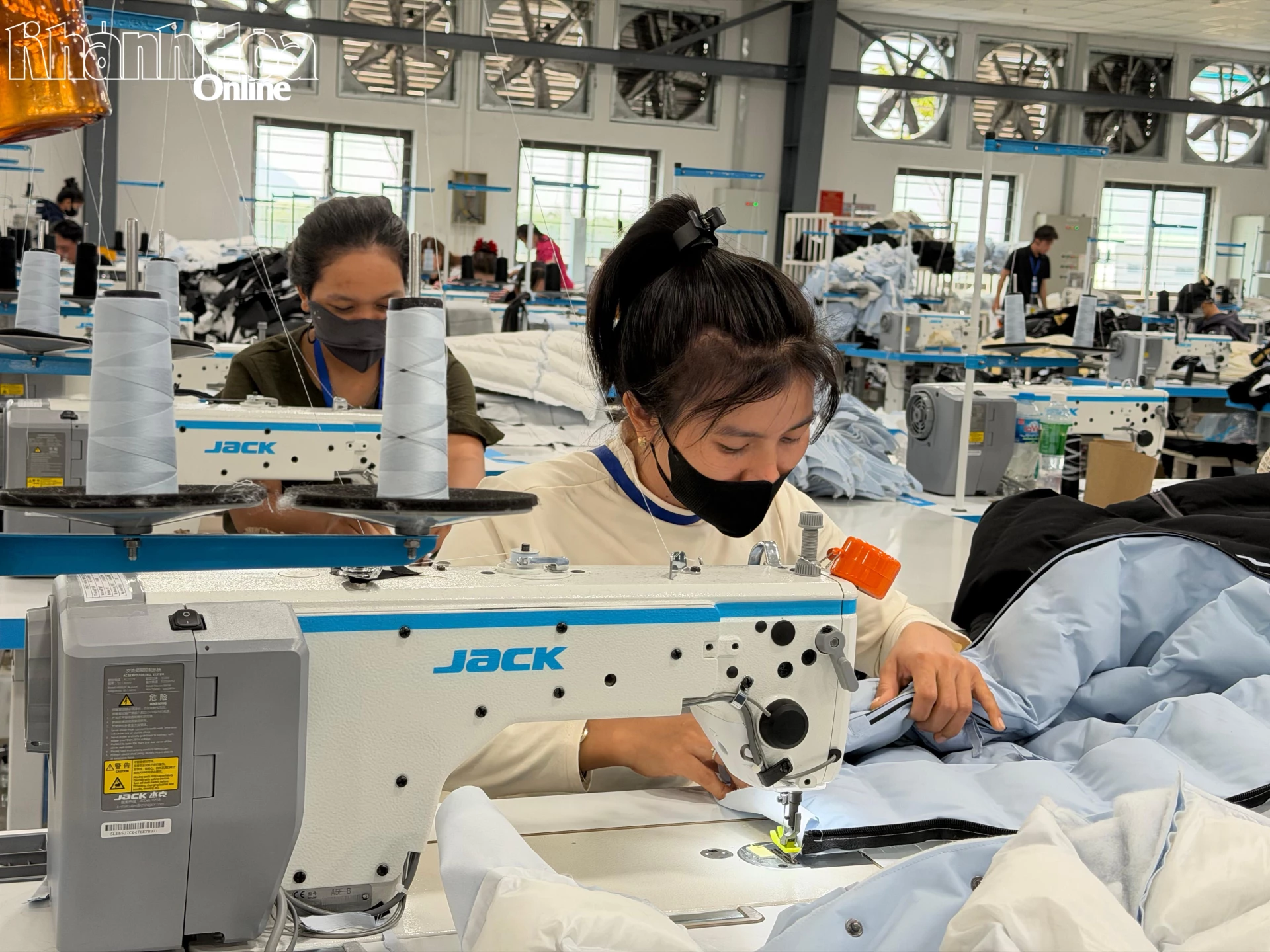 Trong bối cảnh mới, khả năng thích ứng đang trở thành yếu tố quyết định năng lực cạnh tranh của doanh nghiệp.