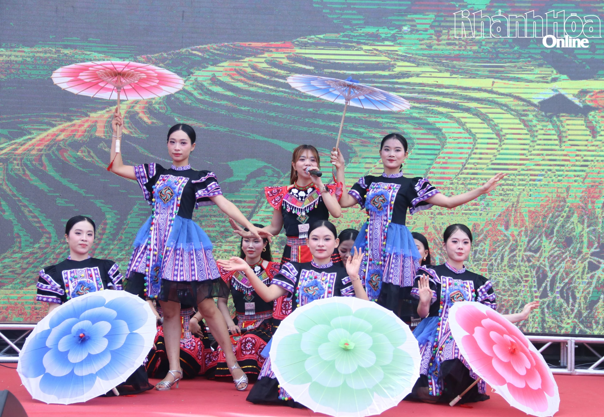 Chương trình giao lưu nghệ thuật “Niềm vui gia đình”