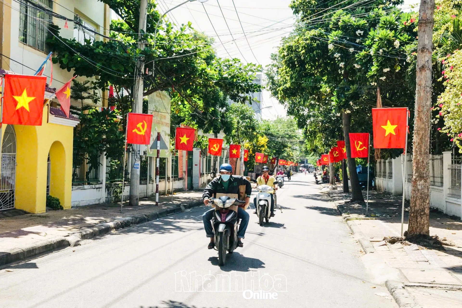 Mô hình tuyến đường cờ tổ quốc đường Phan Đình Phùng, phường Phan Rang.
