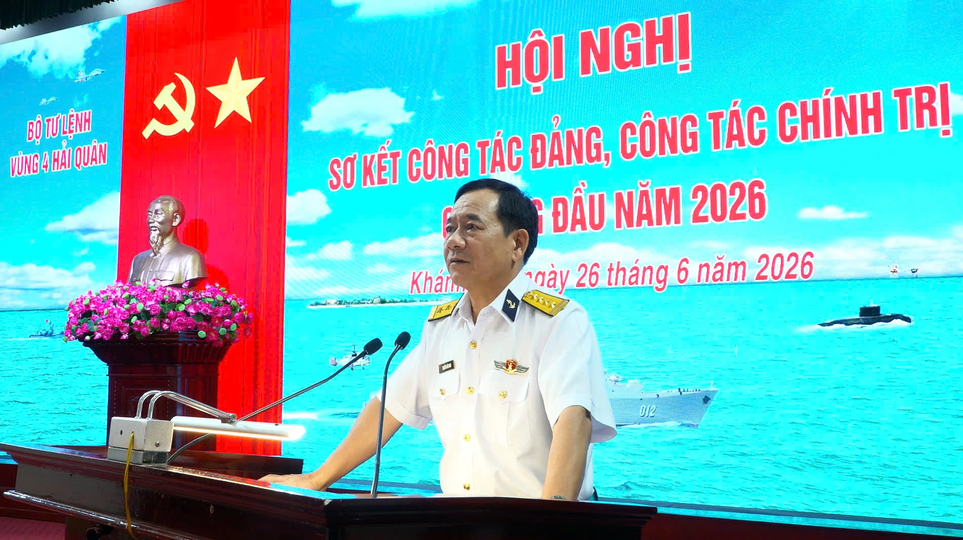 Đại tá Nguyễn Hữu Minh chủ trì hội nghị