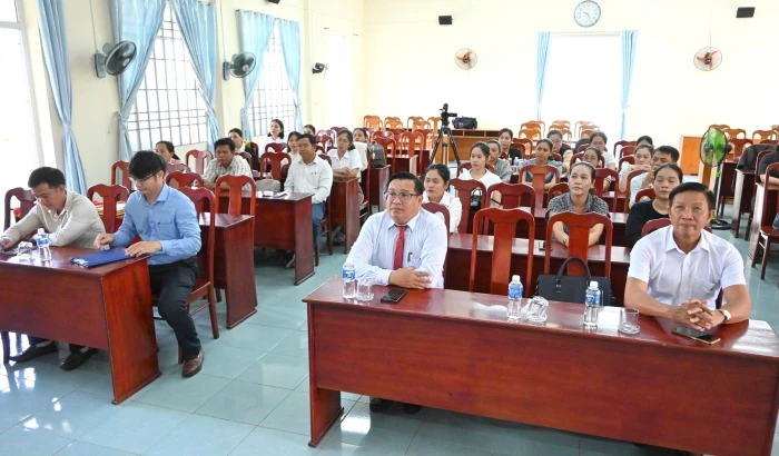 Xã Thuận Bắc tổ chức bế giảng lớp bồi dưỡng nhận thức về Đảng đợt 2 năm 2026