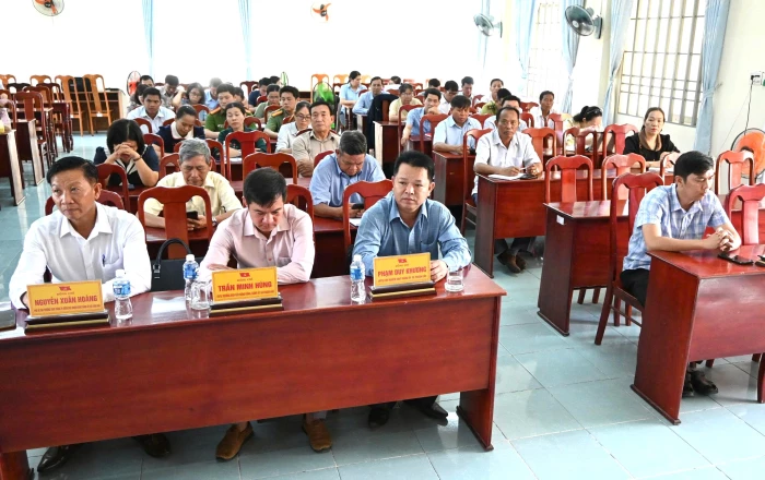 Bồi dưỡng nghiệp vụ kiểm tra, giám sát và thi hành kỷ luật của Đảng cho cán bộ, đảng viên xã Thuận Bắc và Công Hải