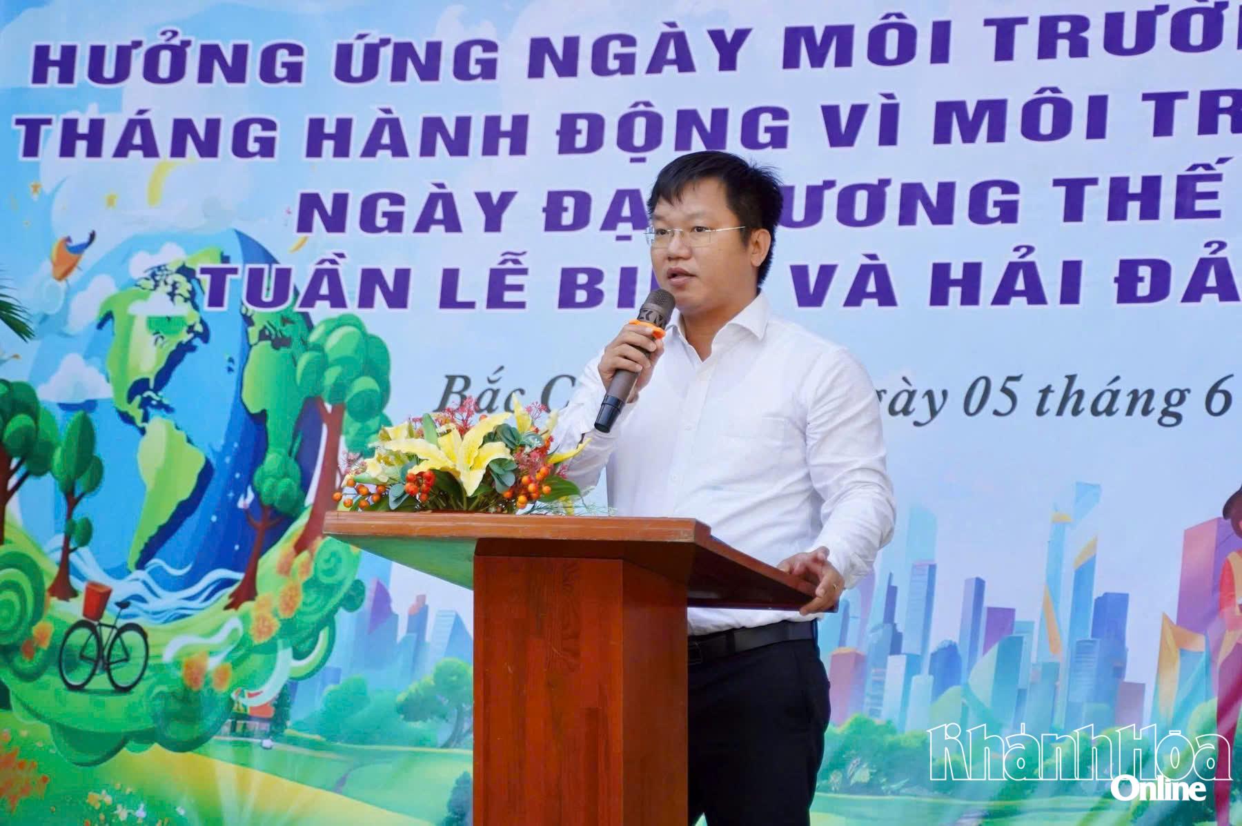 Ông Trần Văn Phương - Phó Chủ tịch UBND phường Bắc Cam Ranh phát biểu tại buổi lễ.