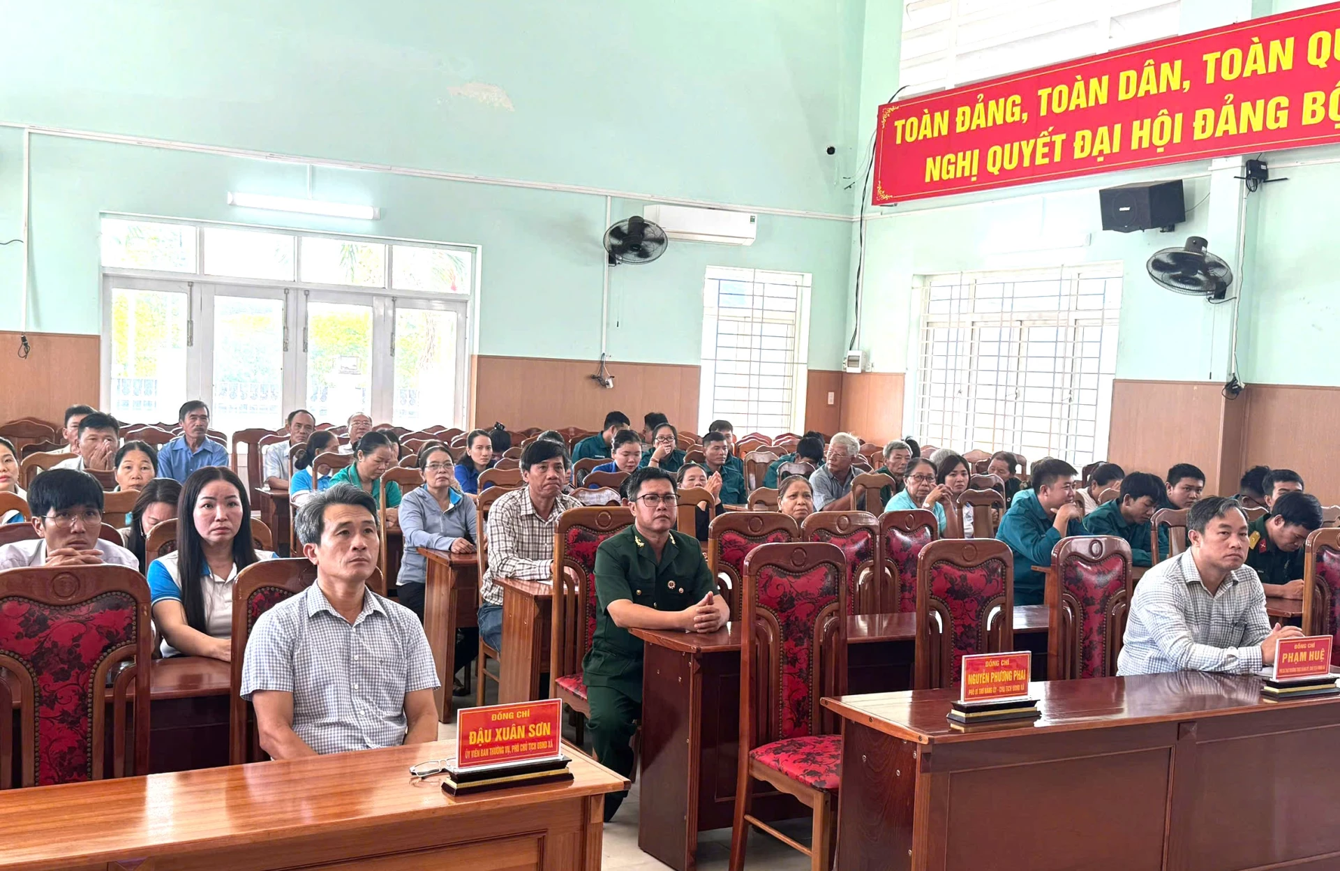 Quang cảnh tại lễ phát động.