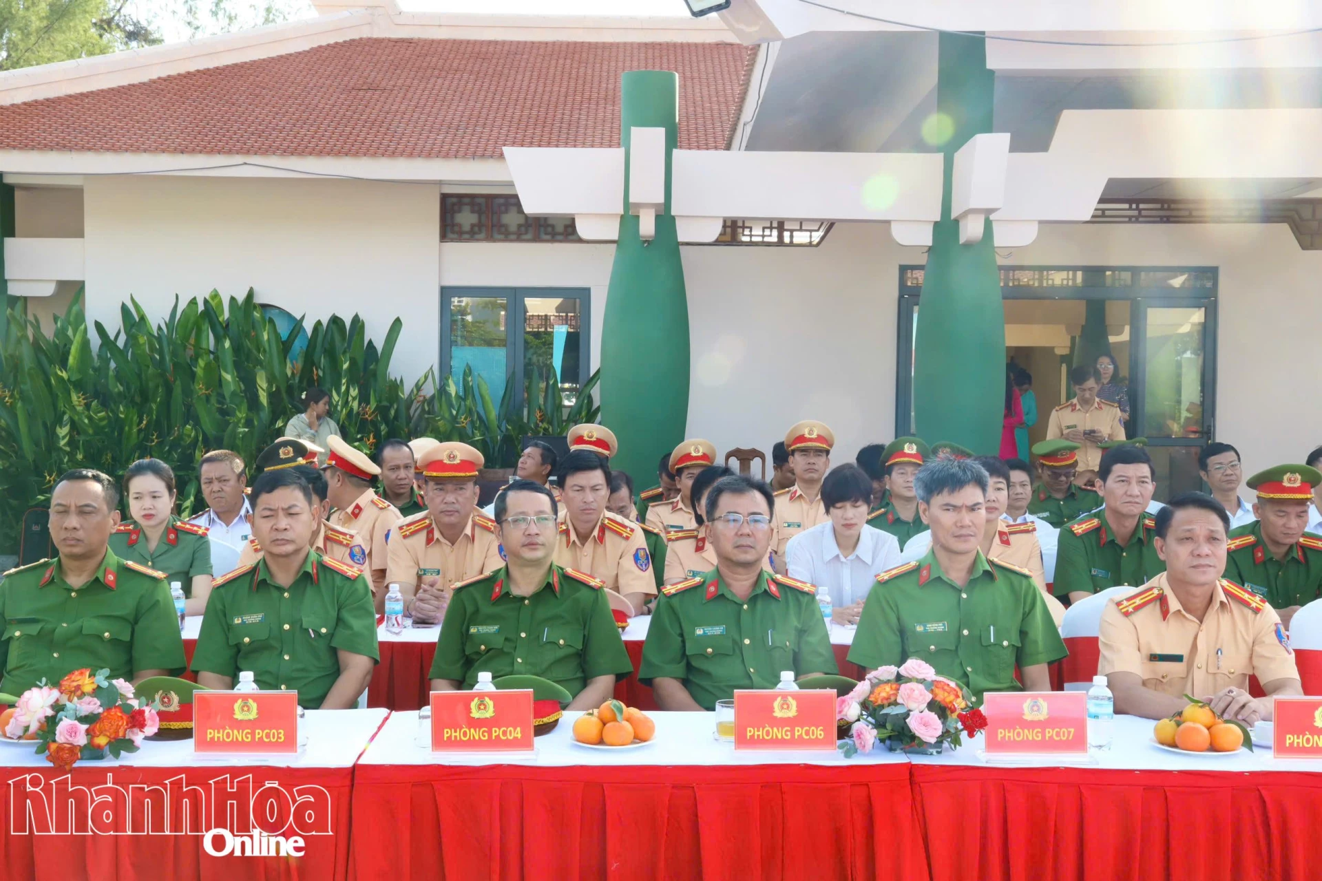 Các đại biểu dự lế xuất quân