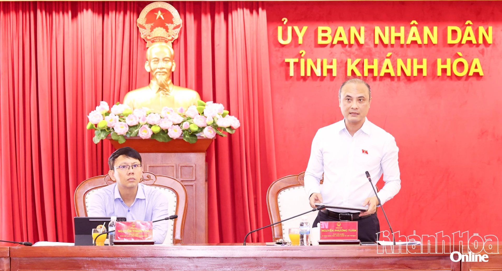 Đồng chí Nguyễn Phương Tuấn phát biểu kết luận buổi làm việc.
