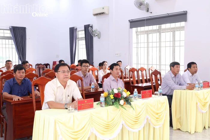Đại biểu HĐND tỉnh Khánh Hòa tiếp xúc cử tri xã Suối Hiệp