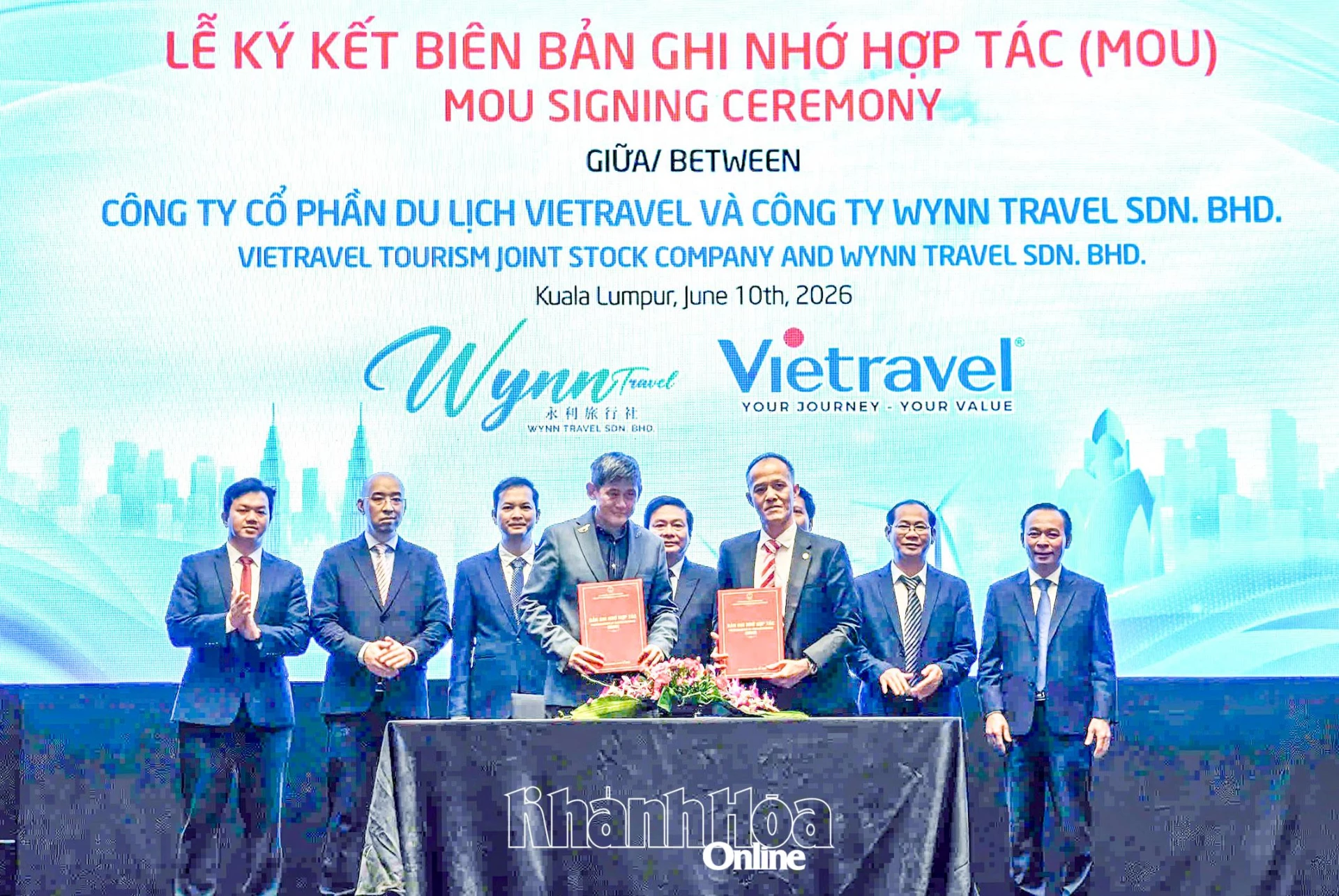 Vietravel Tourism Joint Stock Company 和 Wynn Travel Sdn. 的代表Bhd签署合作谅解备忘录