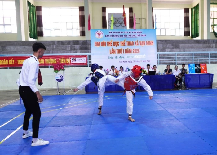 Hơn 50 vận động viên tranh tài Giải taekwondo các nhóm tuổi xã Vạn Ninh