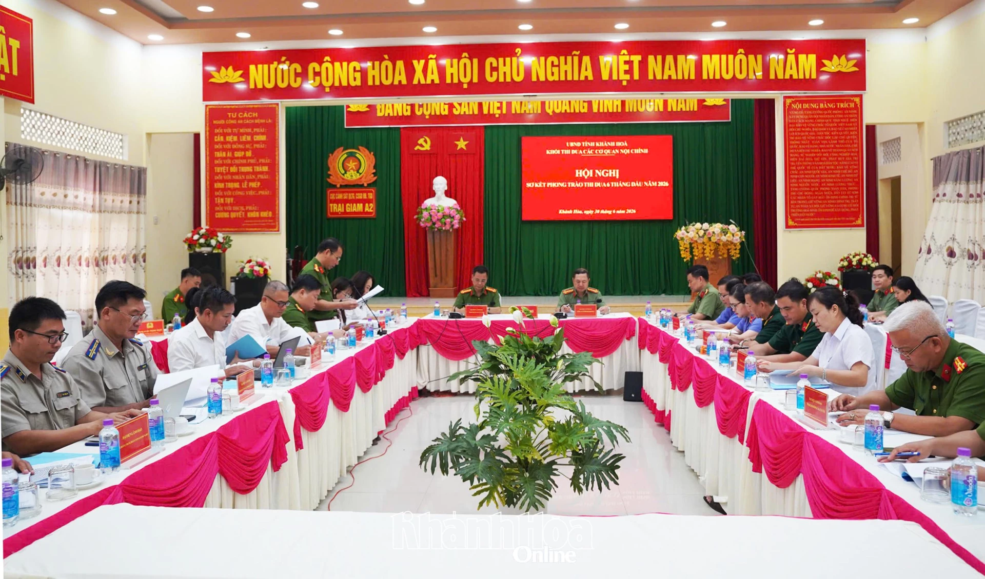 Khối thi đua Các cơ quan nội chính tỉnh Khánh Hòa sơ kết phong trào thi đua 6 tháng đầu năm