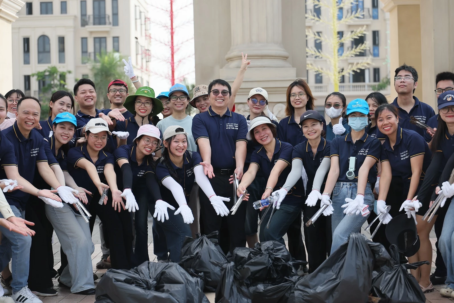 Chiến dịch “Cùng hành động vì Hành tinh Xanh” và “Ngày di chuyển không phát thải” tiếp tục khẳng định cam kết bền bỉ của Vingroup trong việc đồng hành cùng cộng đồng bảo vệ môi trường và thúc đẩy phát triển bền vững. Thông qua những hoạt động thiết thực tại Việt Nam và nhiều quốc gia trong khu vực, Vingroup đang góp phần lan tỏa lối sống xanh, truyền cảm hứng hành động vì tương lai xanh cho các thế hệ hôm nay và mai sau, đồng thời chung tay cùng các quốc gia ứng phó với những thách thức môi trường toàn cầu.