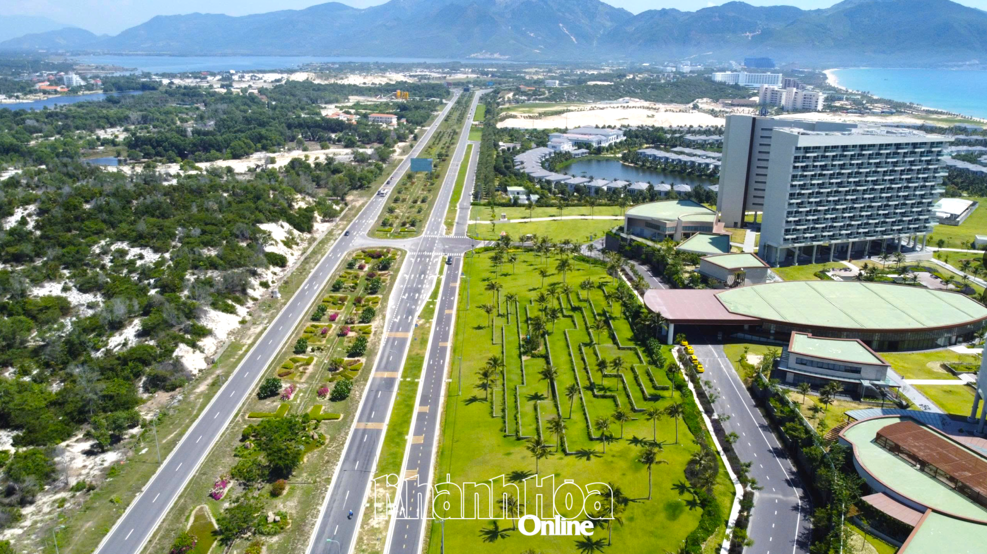 Khu vực Cam Lâm được định hướng trở thành trục đô thị - hành chính.