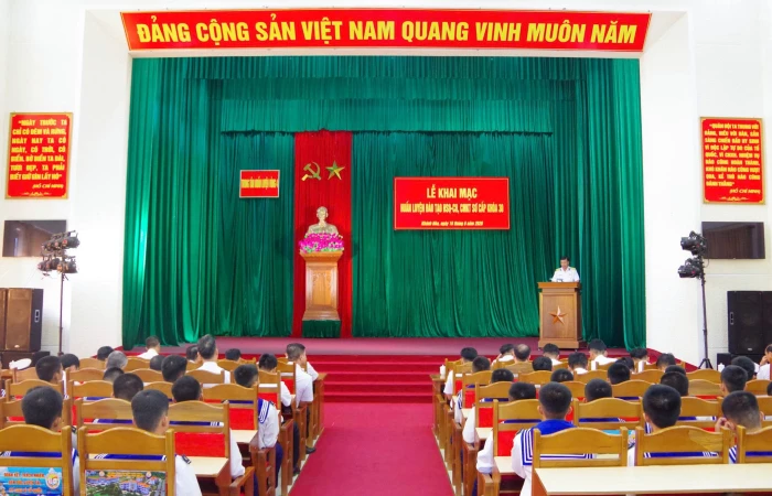 Trung tâm Huấn luyện Vùng 4 Hải quân khai mạc huấn luyện đào tạo khóa 30