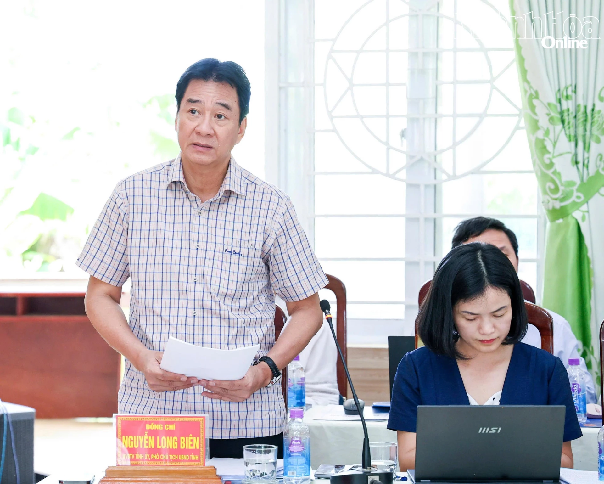 Phó Chủ tịch Thường trực UBND tỉnh Nguyễn Long Biên phát biểu tại buổi làm việc.