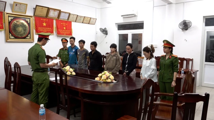 [Video] Khởi tố 6 đối tượng tham gia đường dây hoạt động lừa đảo qua mạng tại Campuchia