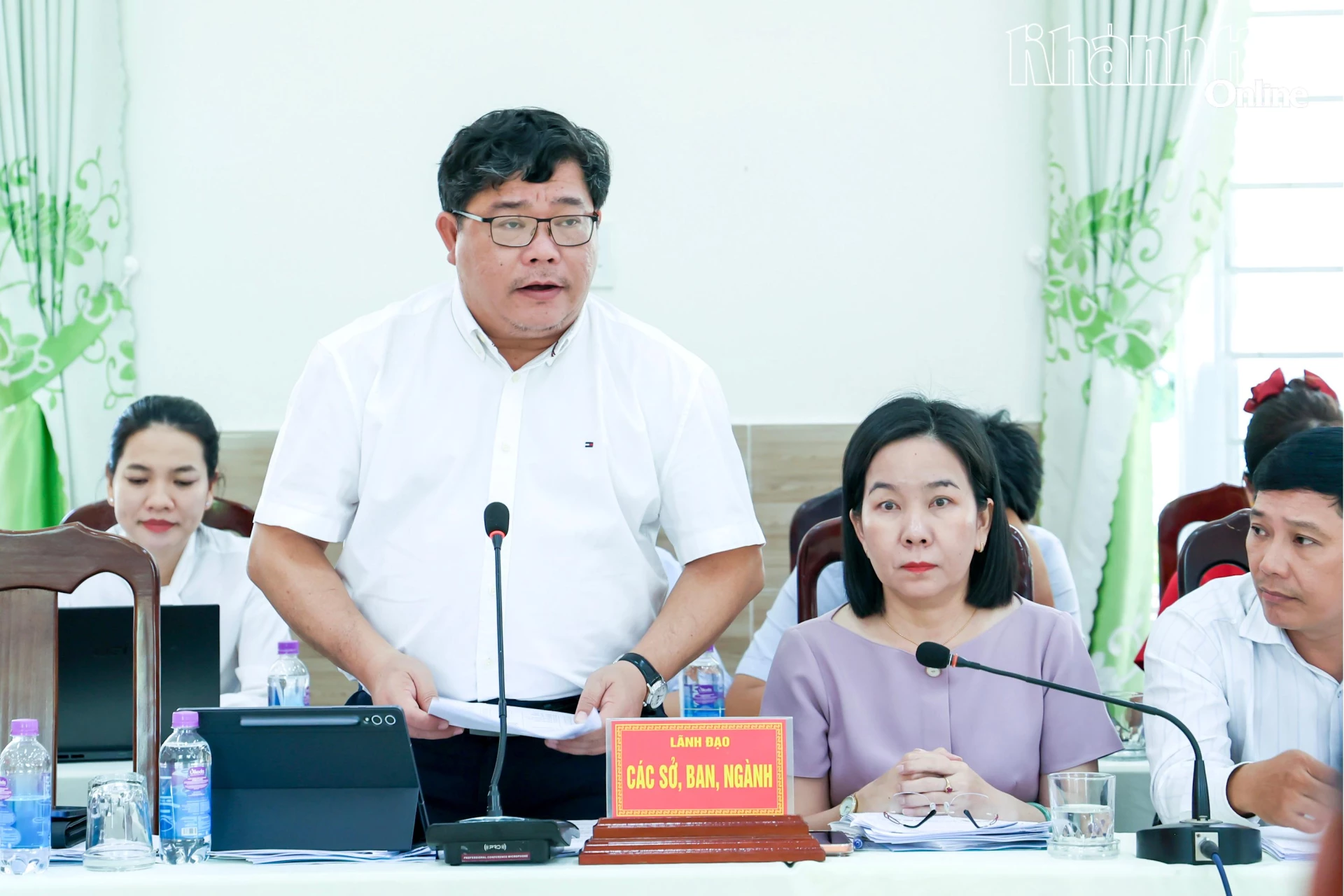 Lãnh đạo Sở Tài chính phát biểu tại buổi làm việc.