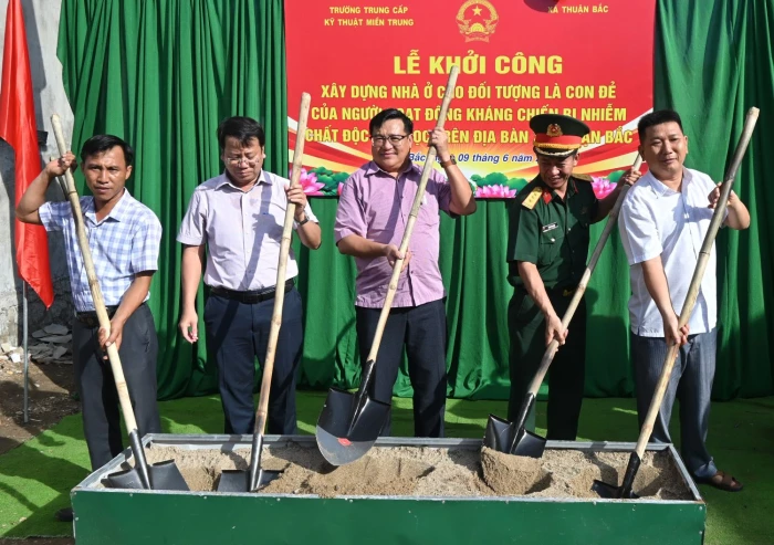 Xã Thuận Bắc khởi công xây dựng nhà ở cho con đẻ người hoạt động kháng chiến bị nhiễm chất độc hóa học 