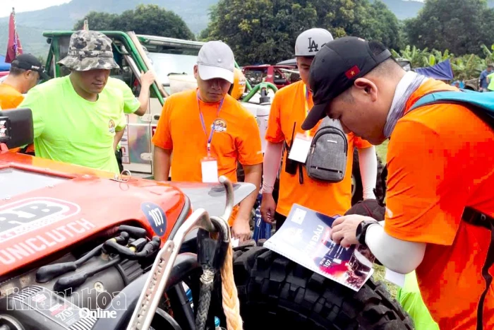 Sôi động ngày thi đấu đầu tiên của Victory Challenge 2026