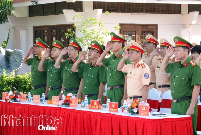 Công an tỉnh ra quân bảo đảm trật tự an toàn giao thông đường thủy nội địa