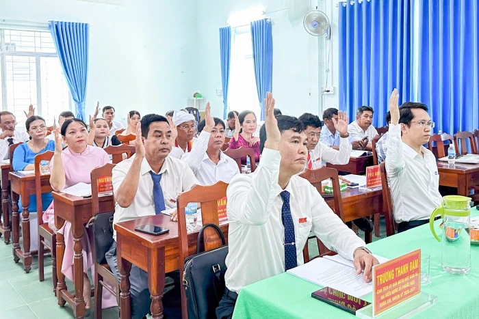 Kỳ họp chuyên đề HĐND xã Phước Hữu khóa XIII