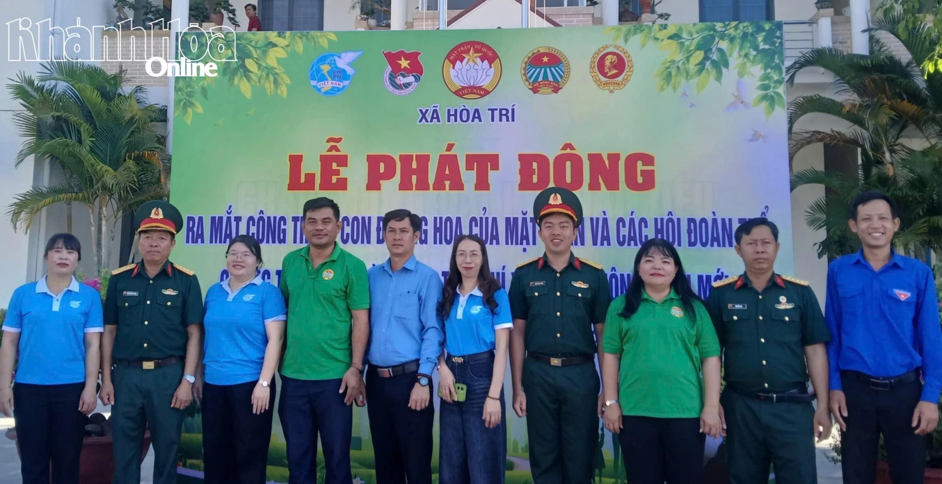 Đại diện các đơn vị ra mắt mô hình Con đường hoa.