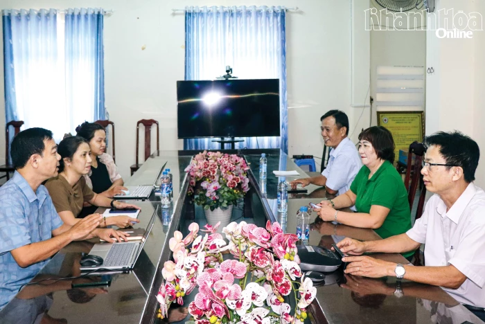 Những giọt hồng lan tỏa yêu thương