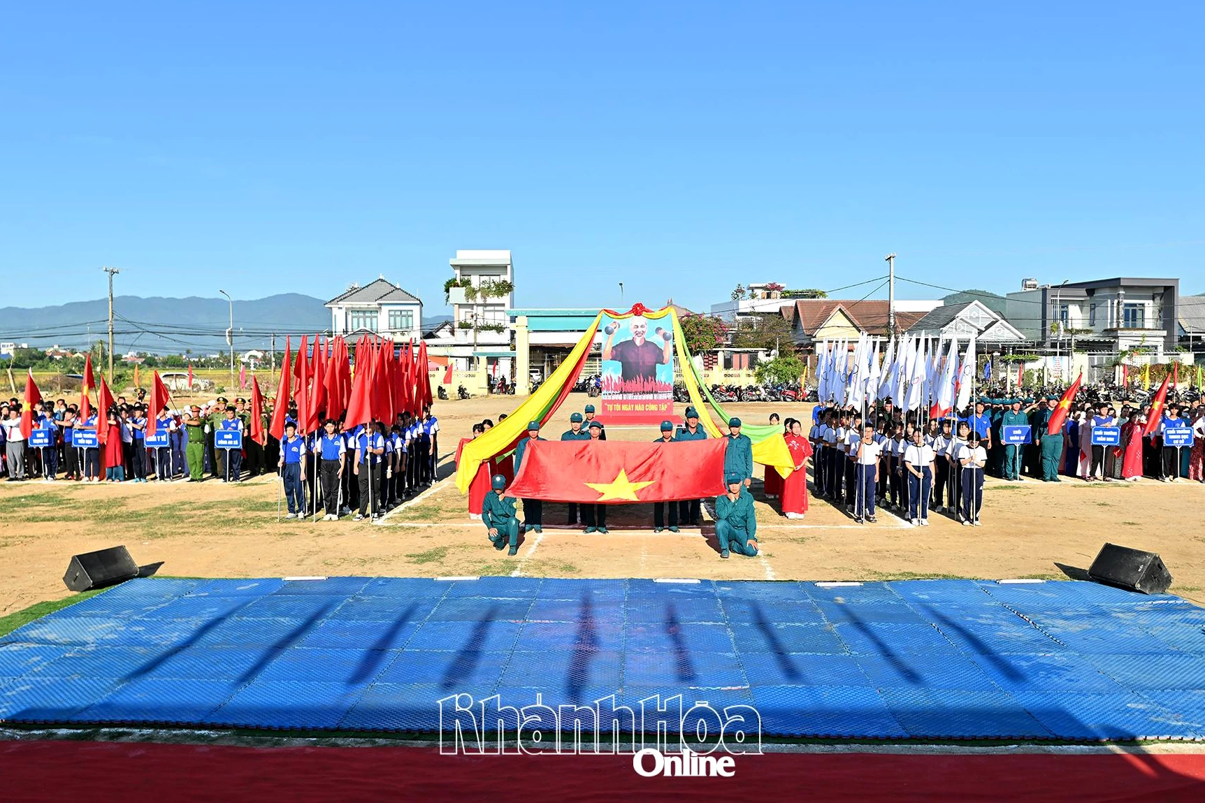 Quang cảnh lễ khai mạc đại hội.