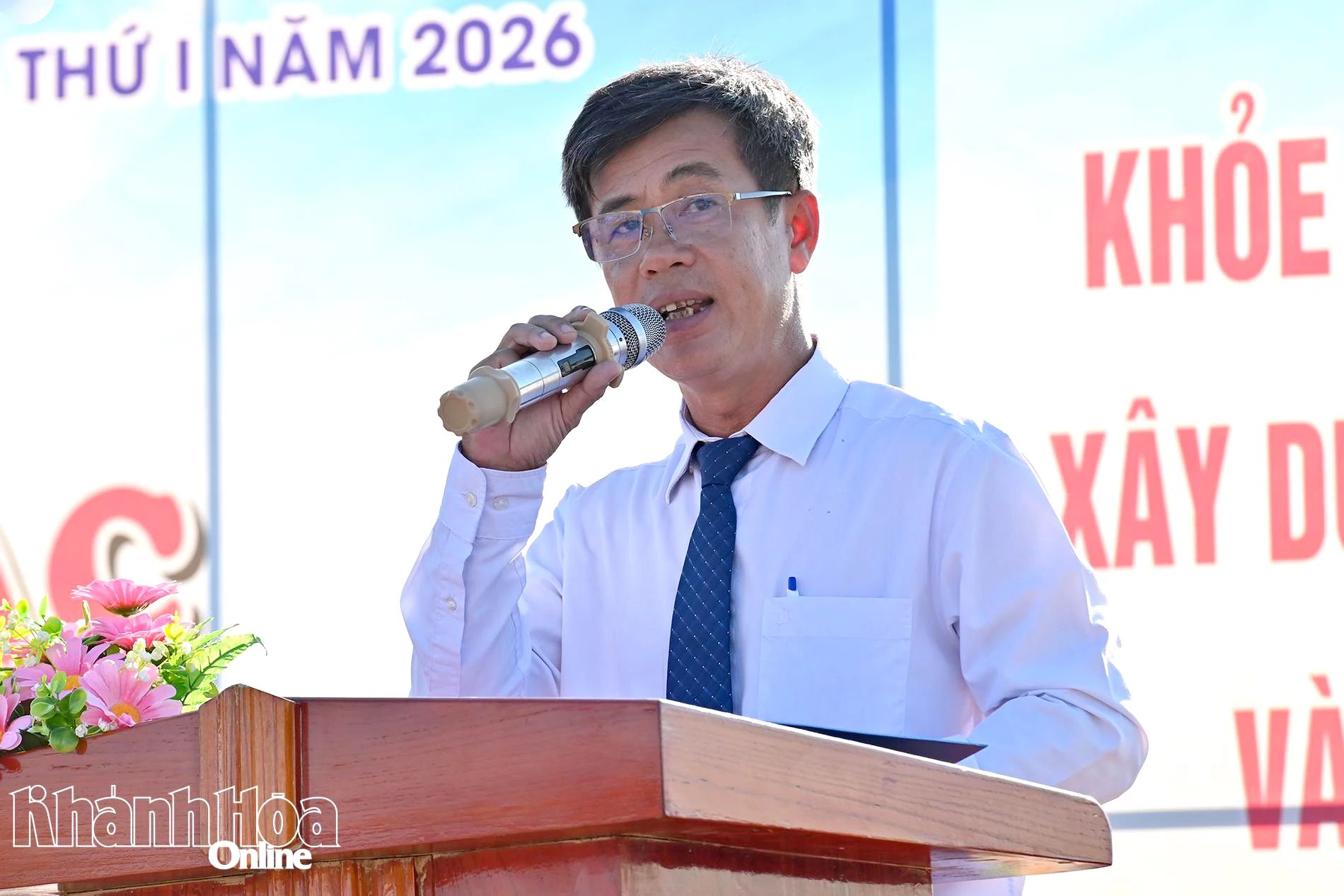 Ông Ngô Trung Việt - Phó Chủ tịch UBND xã, Trưởng Ban tổ chức đại hội phát biểu khai mạc.