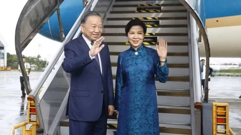 Tổng Bí thư, Chủ tịch nước Tô Lâm và Phu nhân rời thủ đô Manila, kết thúc tốt đẹp chuyến thăm cấp Nhà nước tới Philippines. Ảnh: TTXVN