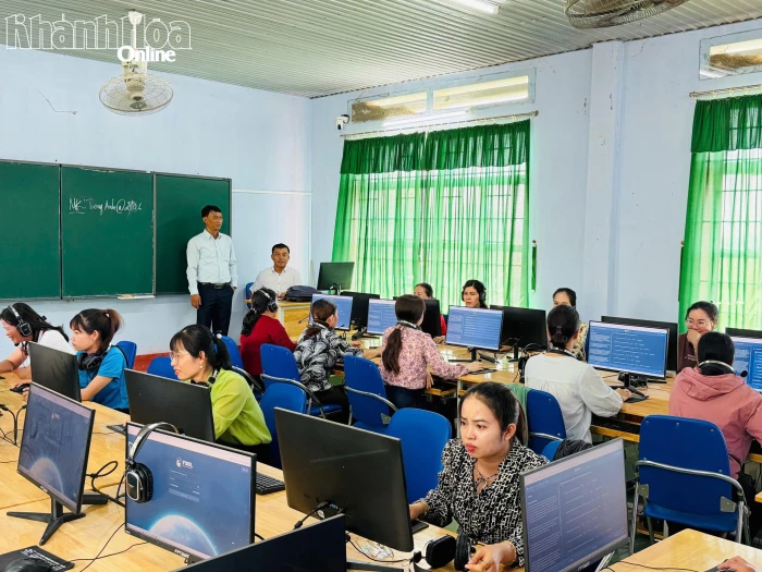 Gần 11.000 giáo viên Khánh Hoà tham gia khảo sát năng lực tiếng Anh