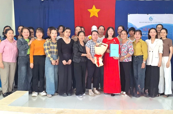 Hội Liên hiệp Phụ nữ xã Nam Ninh Hòa ra mắt mô hình “Chi hội Phụ nữ số”