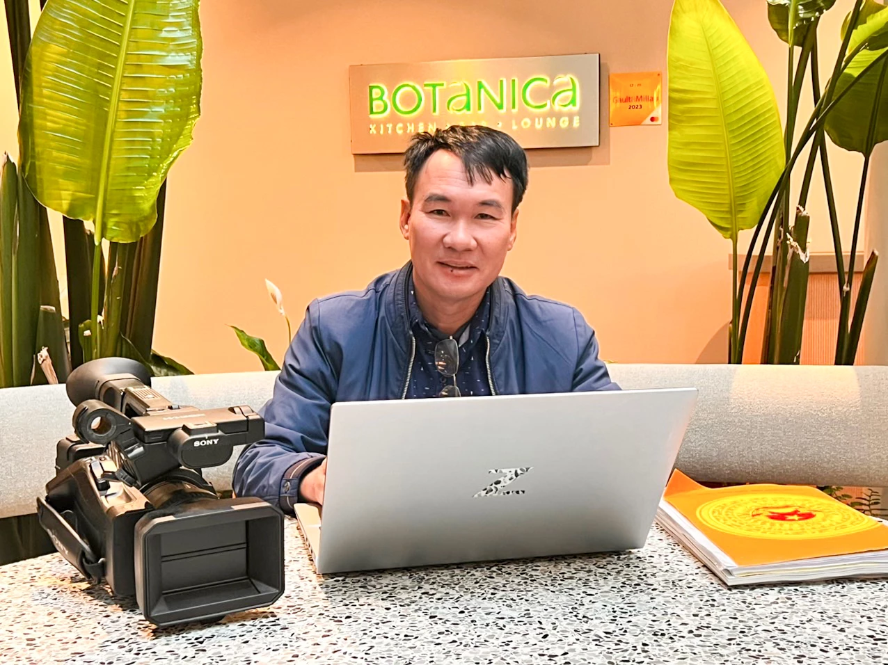Nhà báo Bùi Hữu Tầm