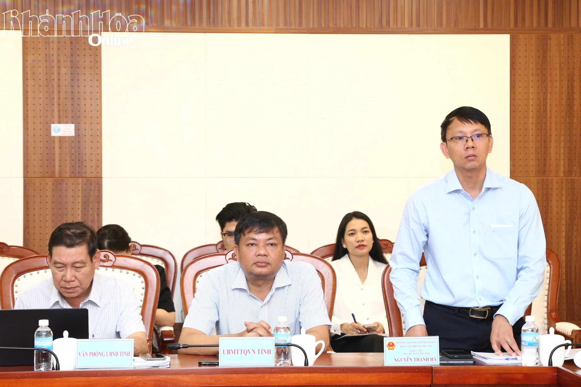 Đồng chí Nguyễn Thanh Hà phát biểu tại phiên họp.