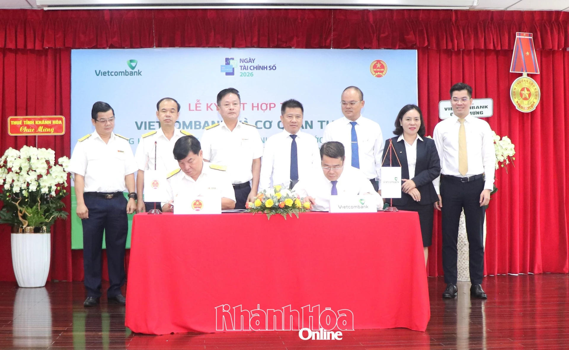 Vietcombank Chi nhánh Khánh Hòa ký kết thoả thuận hợp tác với Thuế tỉnh.
