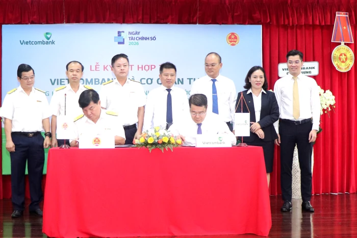 Vietcombank và cơ quan Thuế hợp tác hỗ trợ hộ kinh doanh chuyển đổi số 