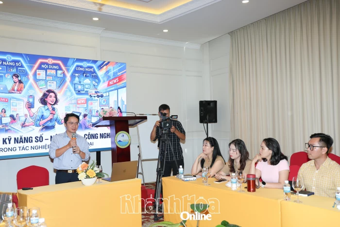 Bồi dưỡng kỹ năng số, ứng dụng trí tuệ nhân tạo trong hoạt động báo chí