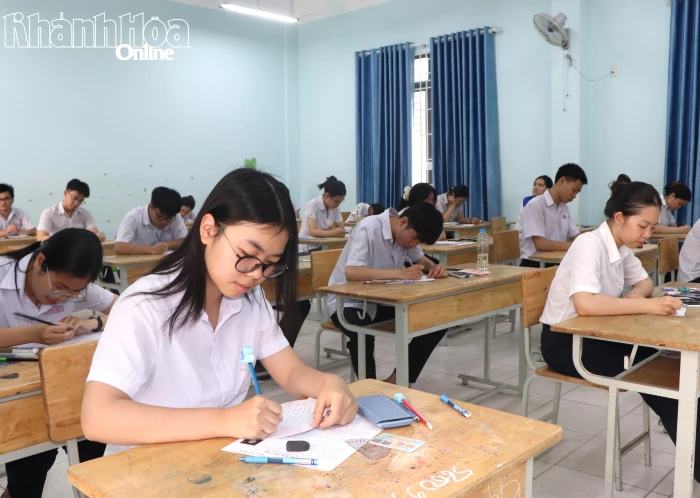 Kỳ thi tốt nghiệp THPT năm 2026 có 124 thí sinh vắng thi môn Toán