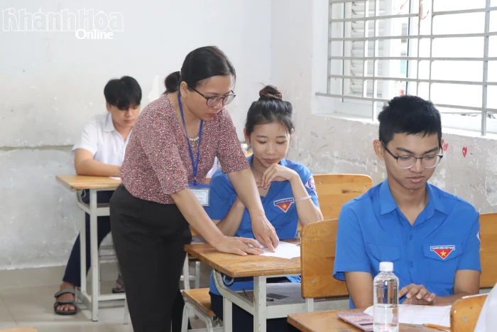 Buổi thi cuối Kỳ thi tốt nghiệp THPT 2026 tại Khánh Hòa có 3 thí sinh vi phạm quy chế thi