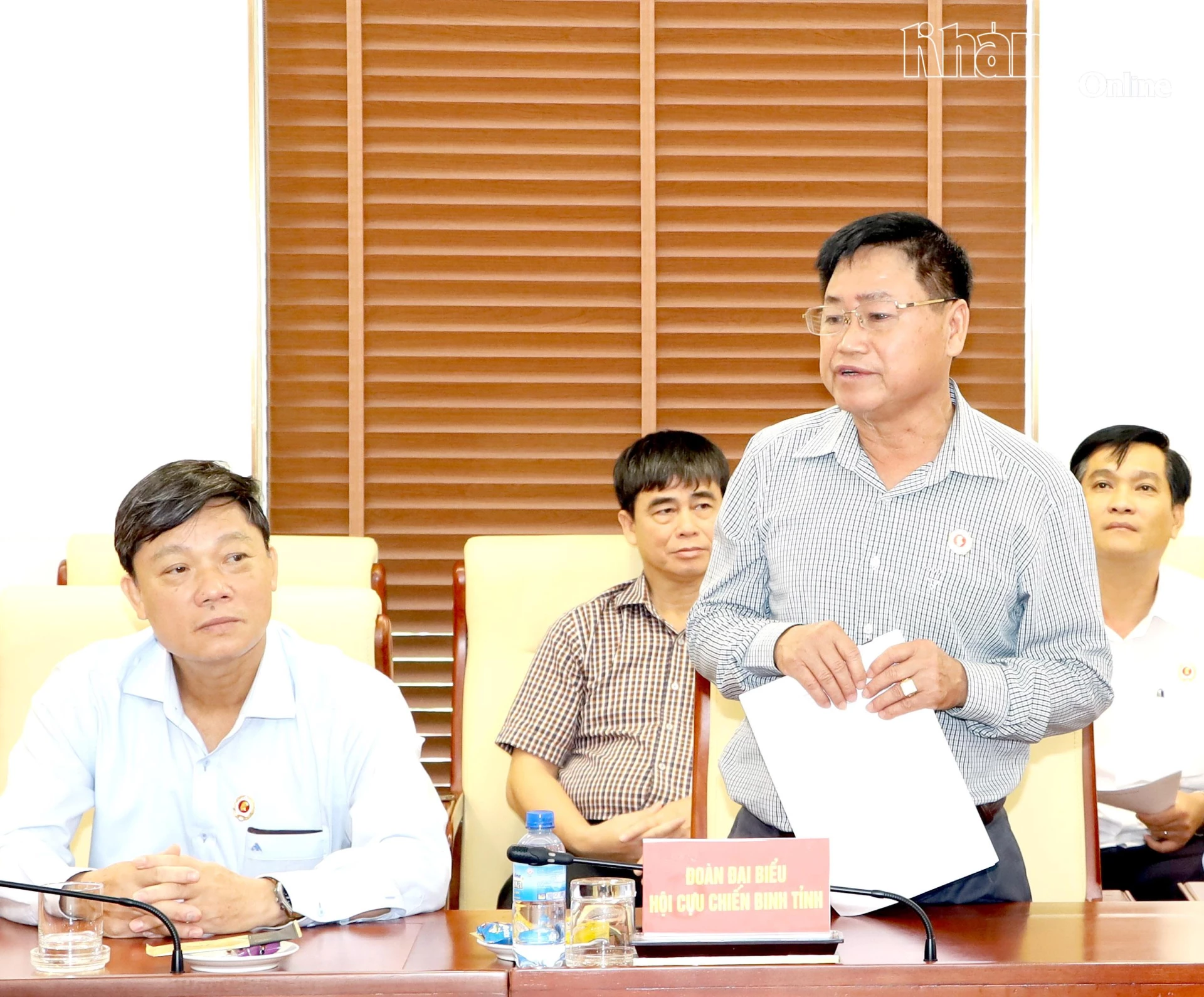 Lãnh đạo Hội Cựu chiến binh tỉnh báo cáo về những hoạt động của đoàn.