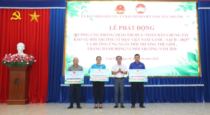 Xã Cam Lâm hưởng ứng phong trào Toàn dân chung tay bảo vệ môi trường
