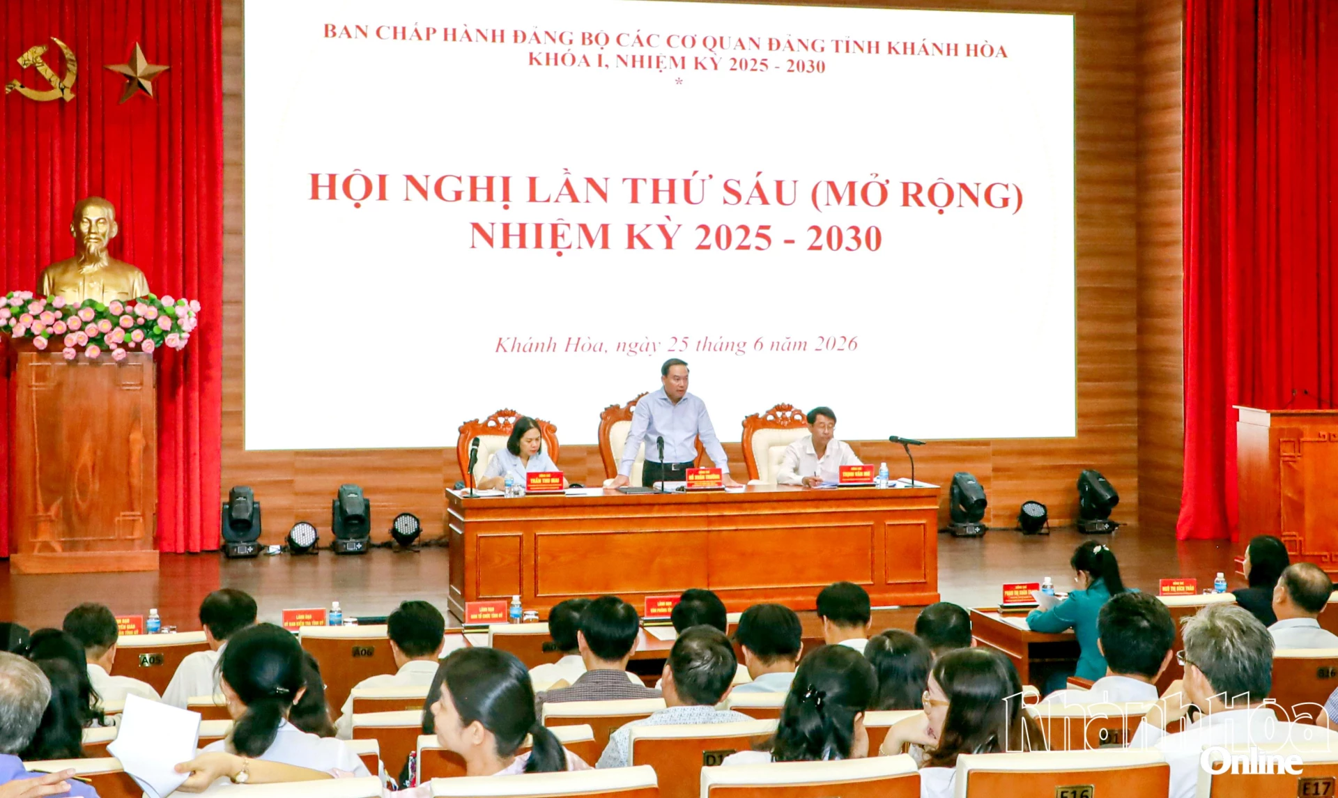 Quang cảnh tại hội nghị.